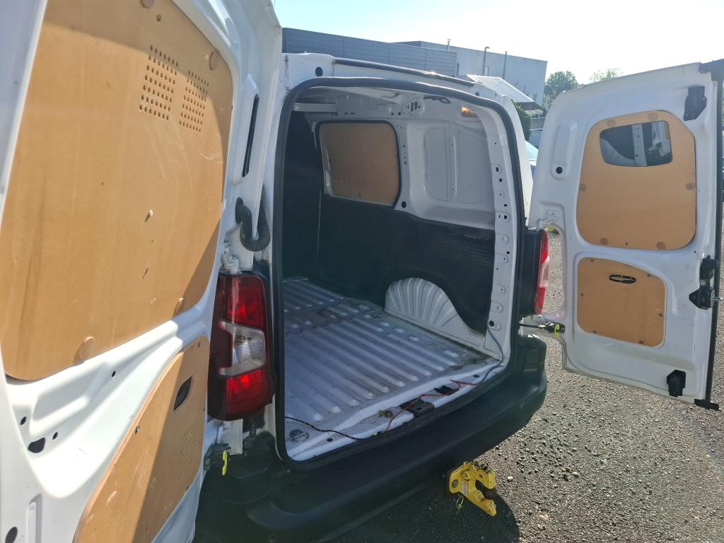 Peugeot PARTNER FOURGON STANDARD 650 KG BLUEHDI 100 S&S BVM6 PREMIUM 2022