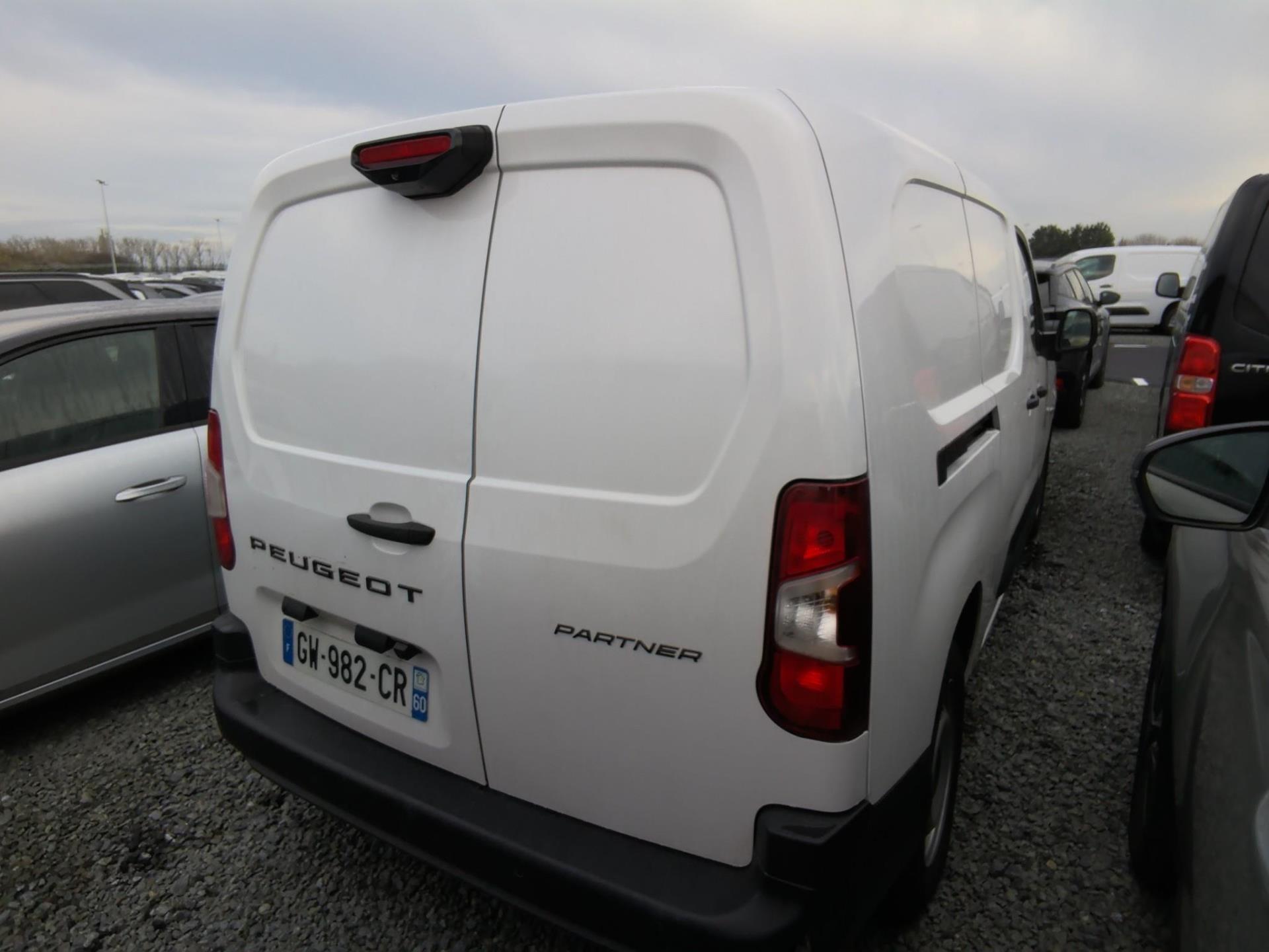 Peugeot PARTNER FOURGON XL 950 KG BLUEHDI 100 S&S BVM6  2024