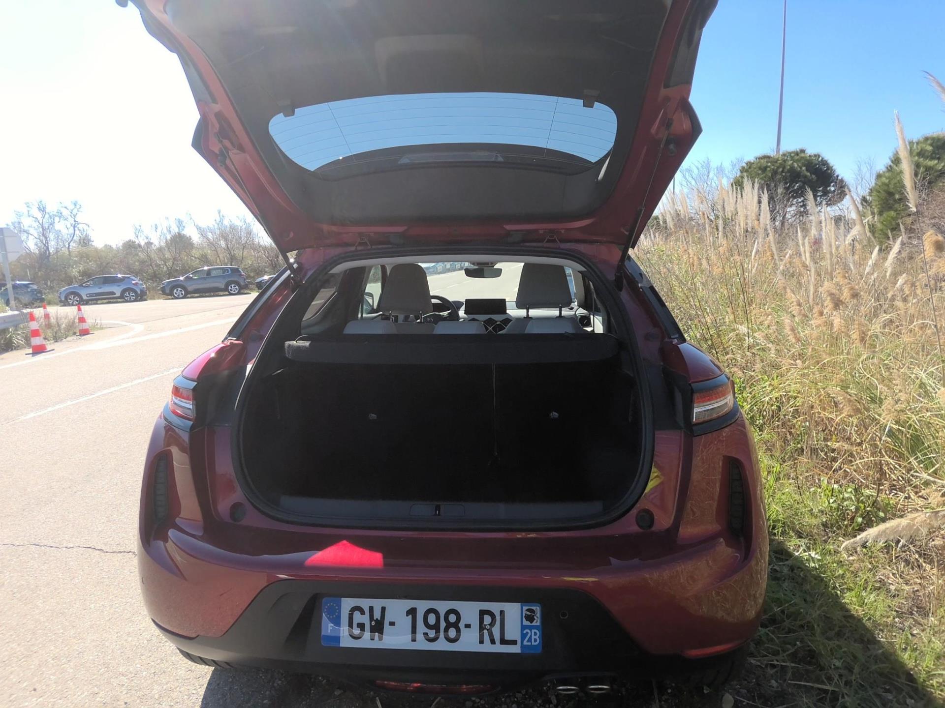 DS DS 3 PureTech 130 EAT8 Esprit de Voyage 2024