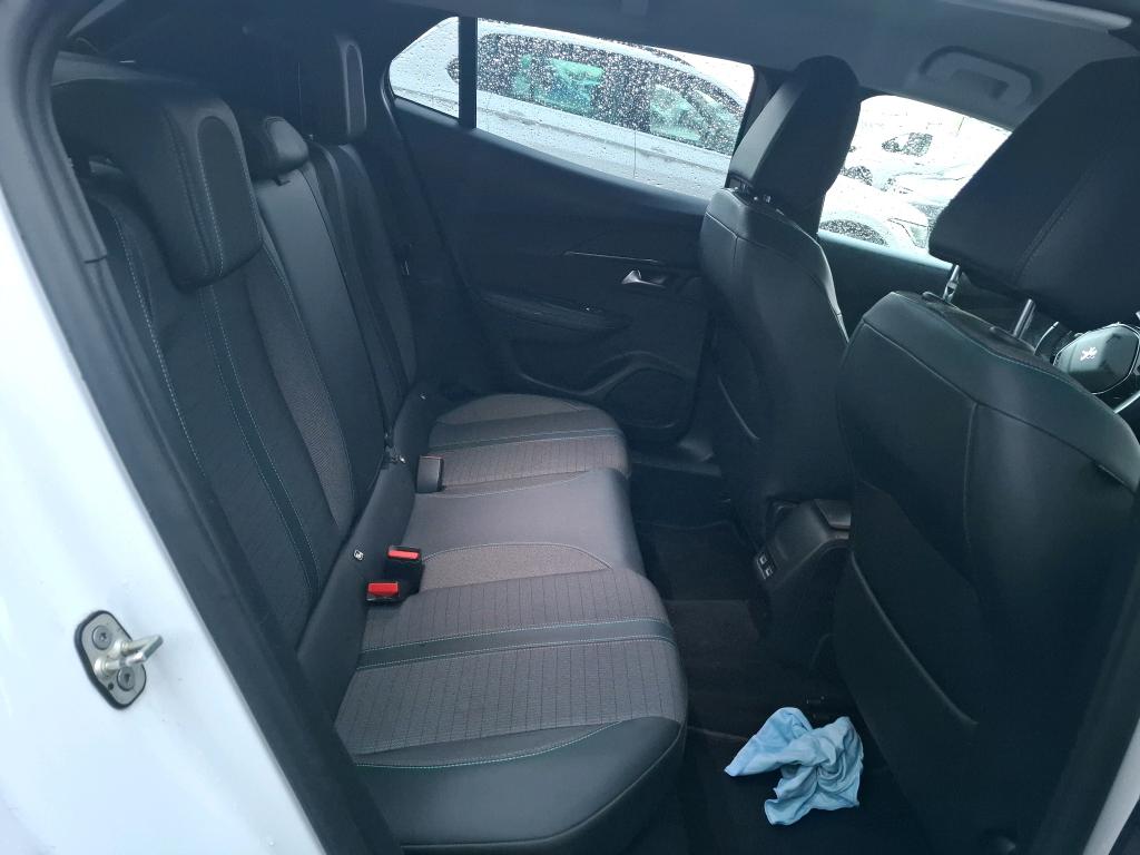 Peugeot 2008 BlueHDi 130 S&S EAT8 Allure Business 2021