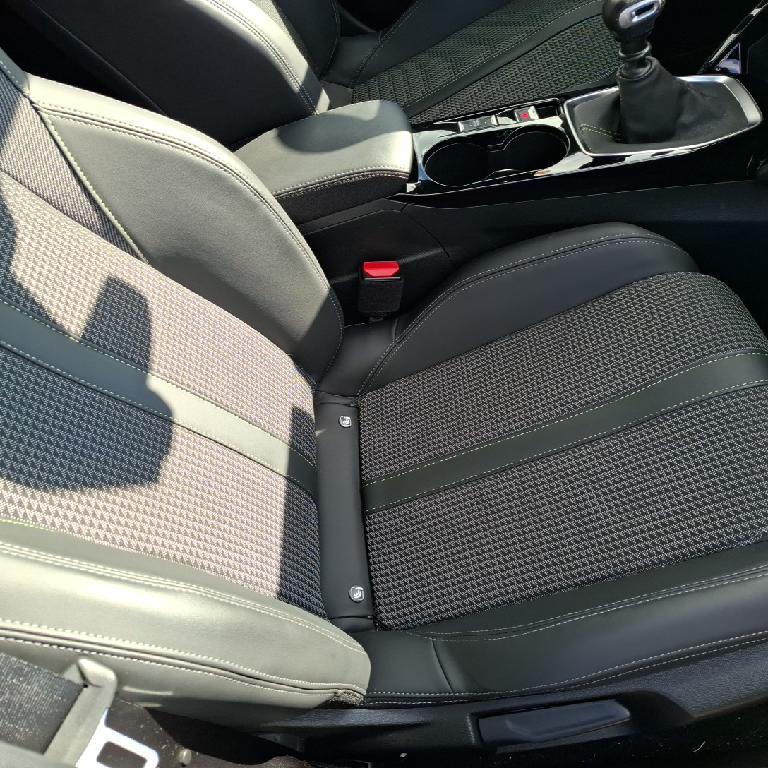 Foto Peugeot 2008 7