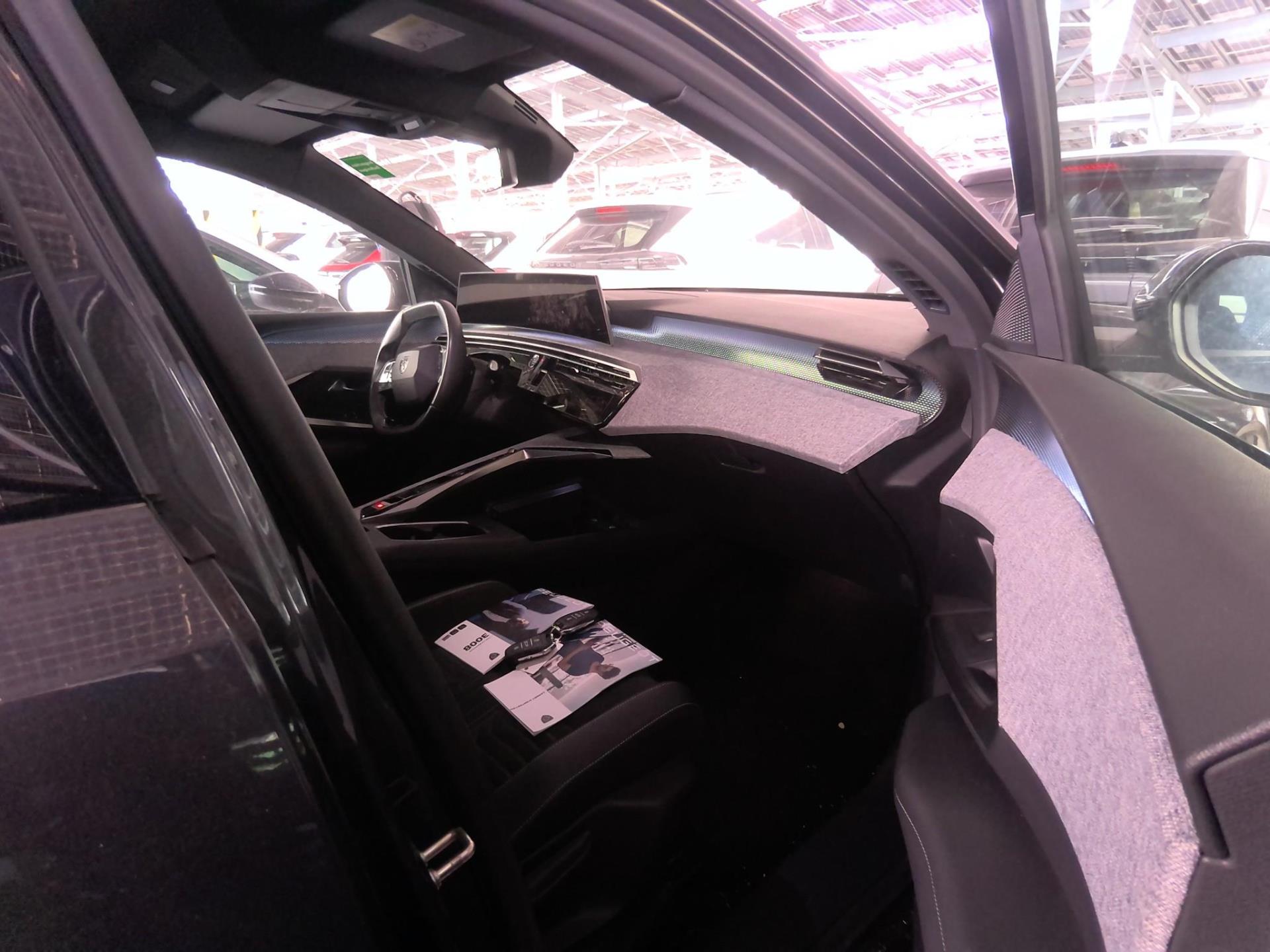 Peugeot 3008 Hybrid 136 e-DCS6 GT 2023