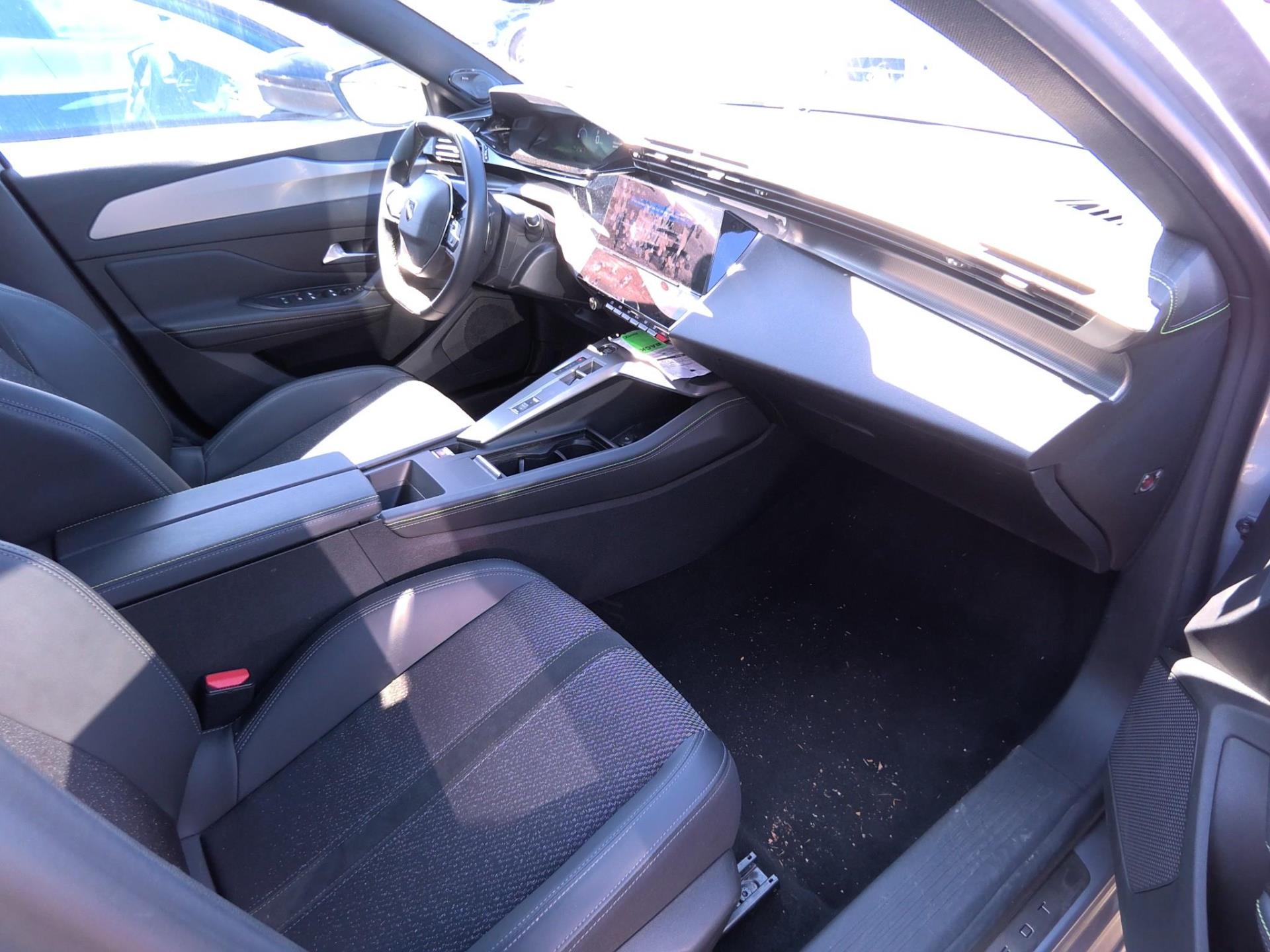 Peugeot 308 PHEV 225 e-EAT8 GT 2024