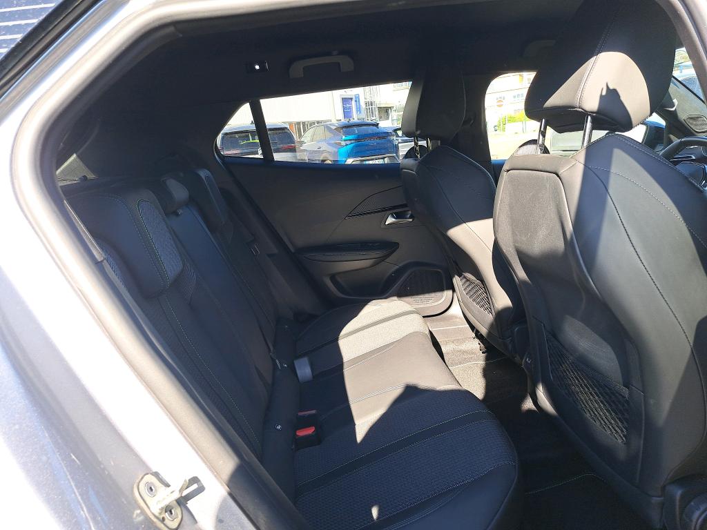Peugeot 2008 PureTech 130 S&S BVM6 GT 2023