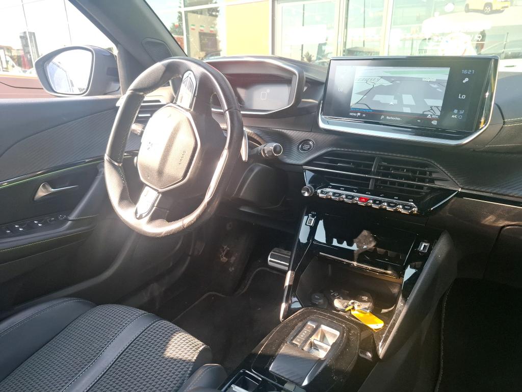 Peugeot 2008 PureTech 130 S&S EAT8 GT 2022