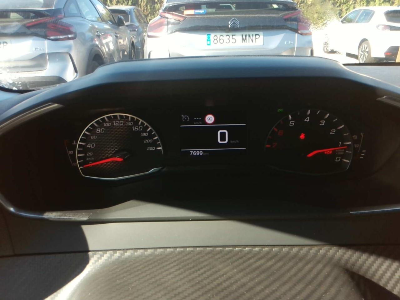 Foto Peugeot 208 5