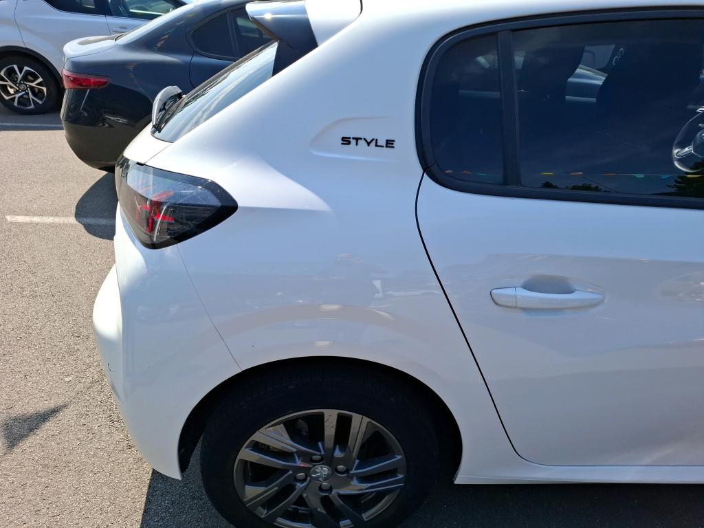 Peugeot 208 BlueHDi 100 S&S BVM6 Style 2022