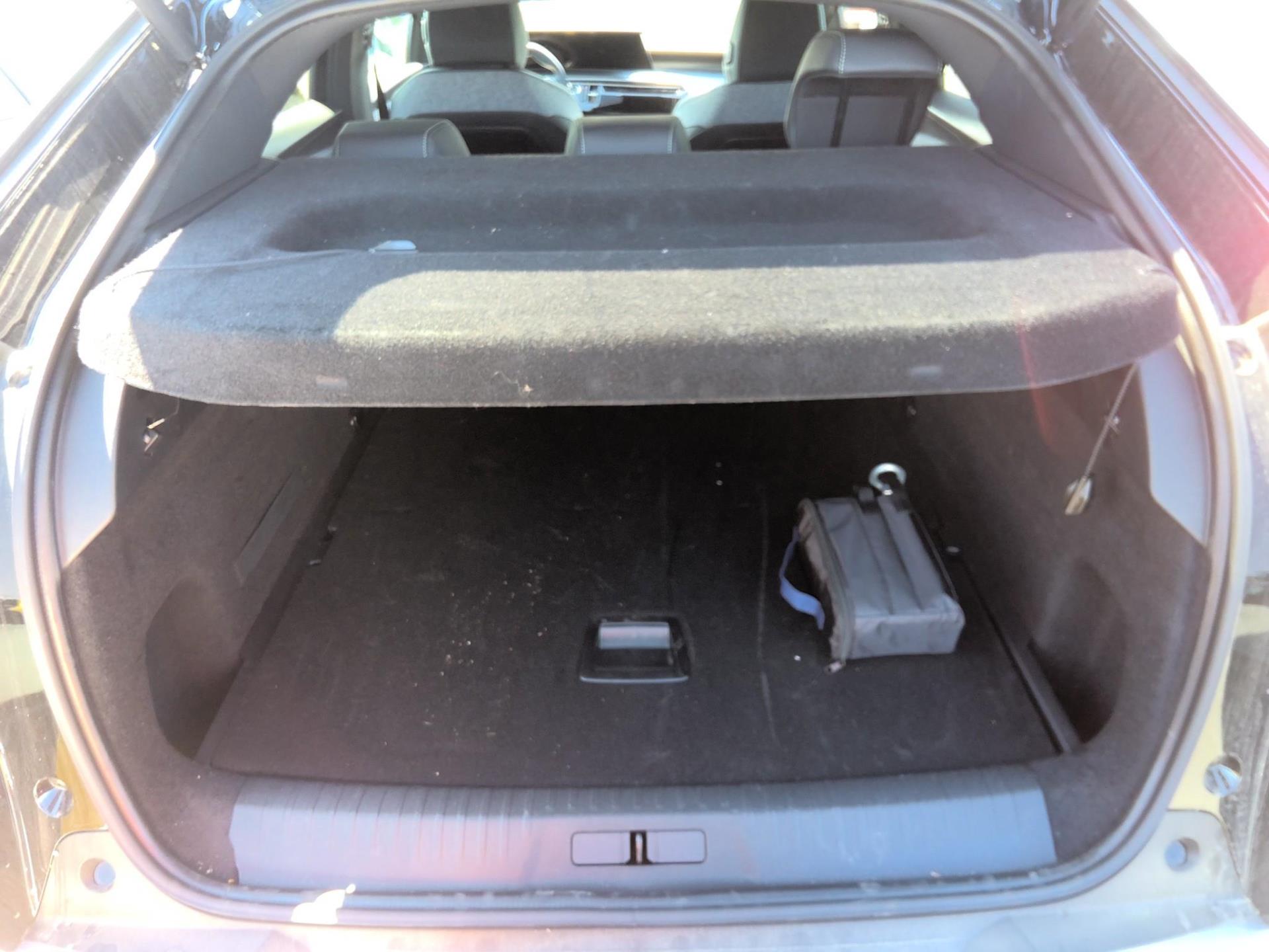 Peugeot 3008 Hybrid 145 e-DCS6 GT 2025