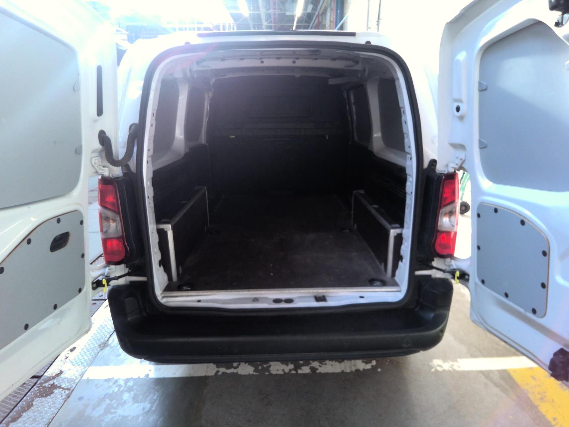 Citroen BERLINGO VAN TAILLE XL 950KG BLUEHDI 100 S&S BVM6 2024