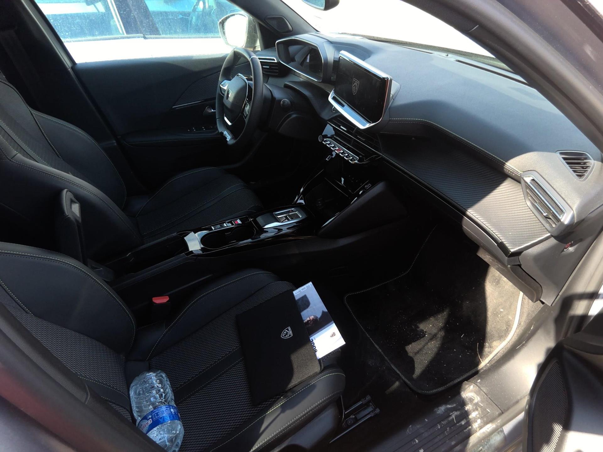 Peugeot 2008 Electrique 156 ch 54 kWh GT 2025