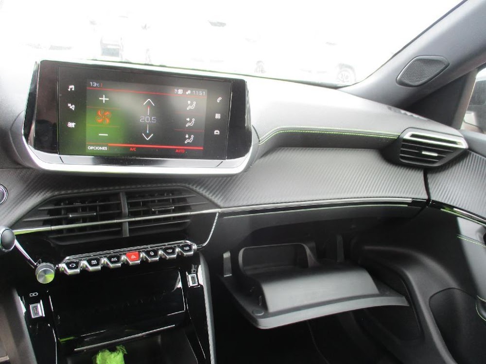 Foto Peugeot 2008 14
