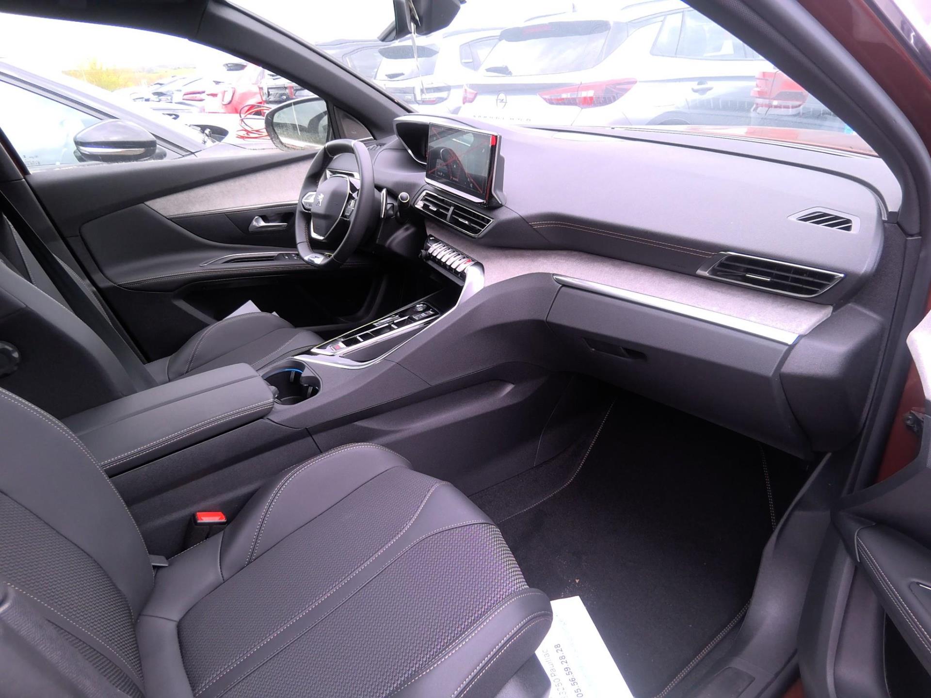 Peugeot 5008 PureTech 130ch S&S EAT8 GT 2023
