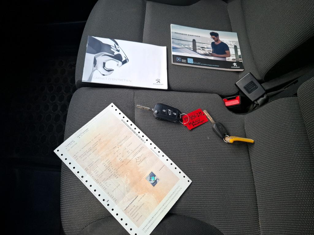 Peugeot PARTNER FOURGON STANDARD 650 KG BLUEHDI 100 S&S BVM5 PREMIUM 2020