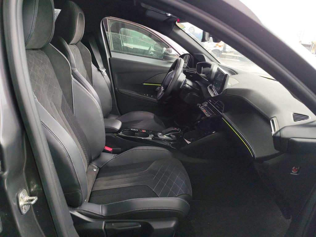 Peugeot 208 PureTech 130 S&S EAT8 GT Pack 2021
