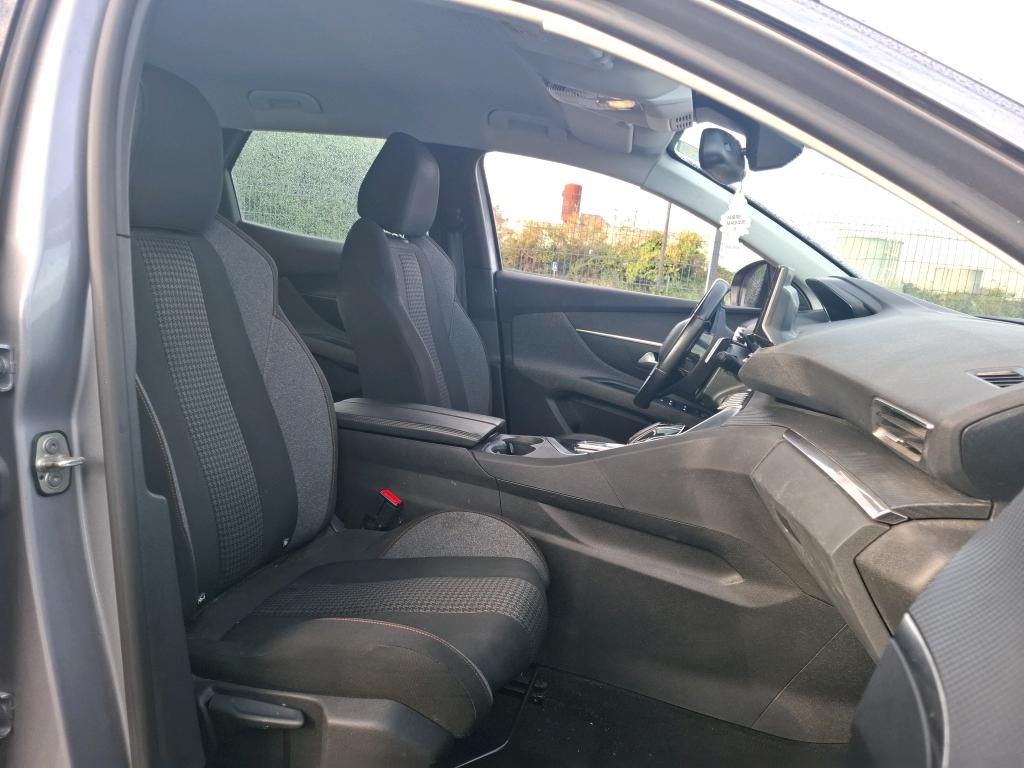 Peugeot 3008 BlueHDi 130ch S&S EAT8 Active Business 2021