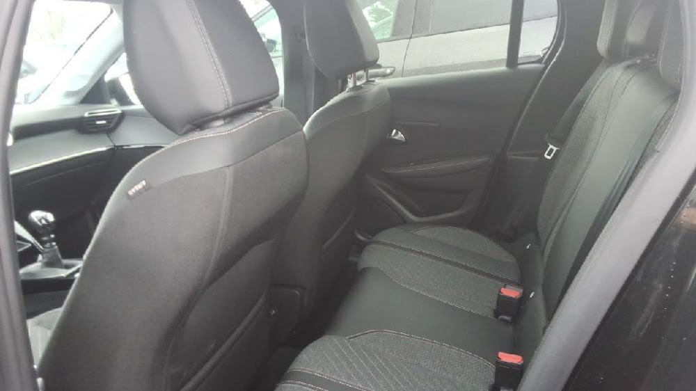 Foto Peugeot 208 10