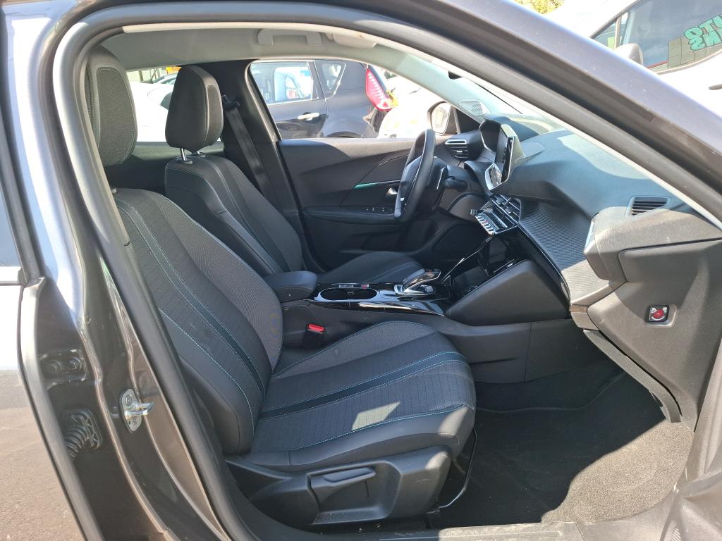 Peugeot 2008 BlueHDi 130 S&S EAT8 Allure 2021