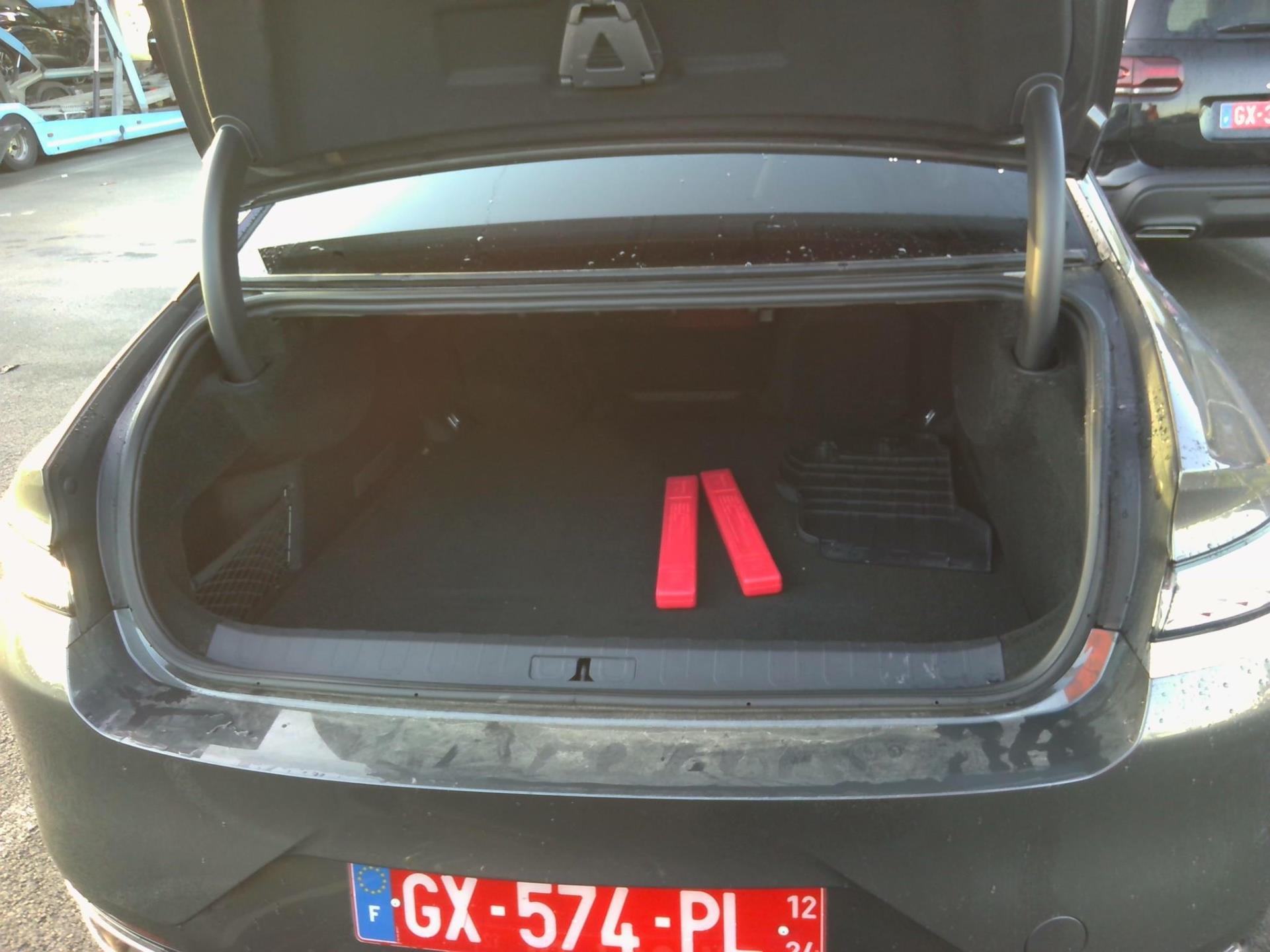 DS DS 9 Hybride E-Tense 250 Rivoli + 2024