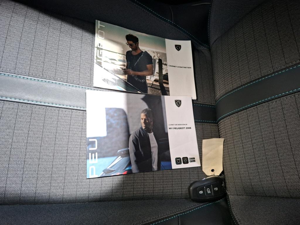 Peugeot 2008 PureTech 130 S&S EAT8 Allure Pack 2022