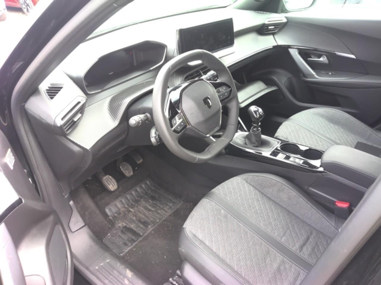 Foto Peugeot 2008 3