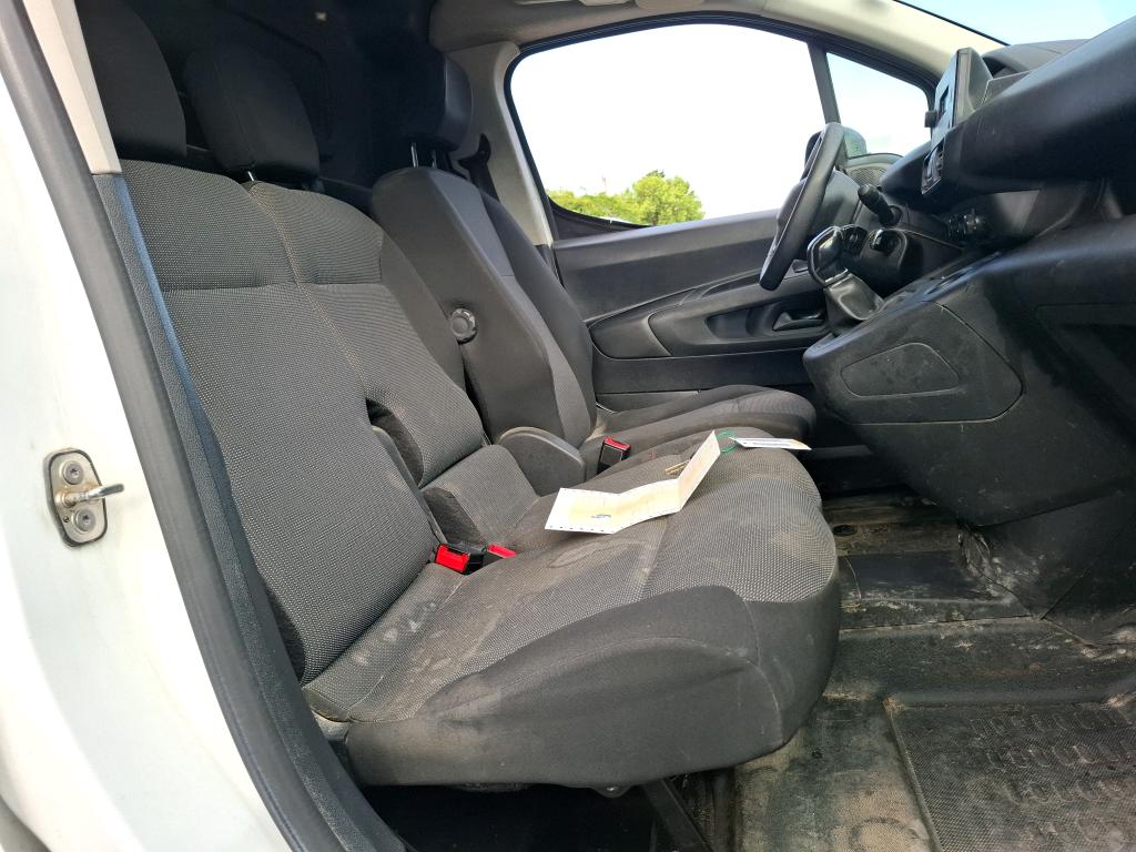 Peugeot PARTNER FOURGON STANDARD 650 KG BLUEHDI 100 S&S BVM5 PREMIUM 2021