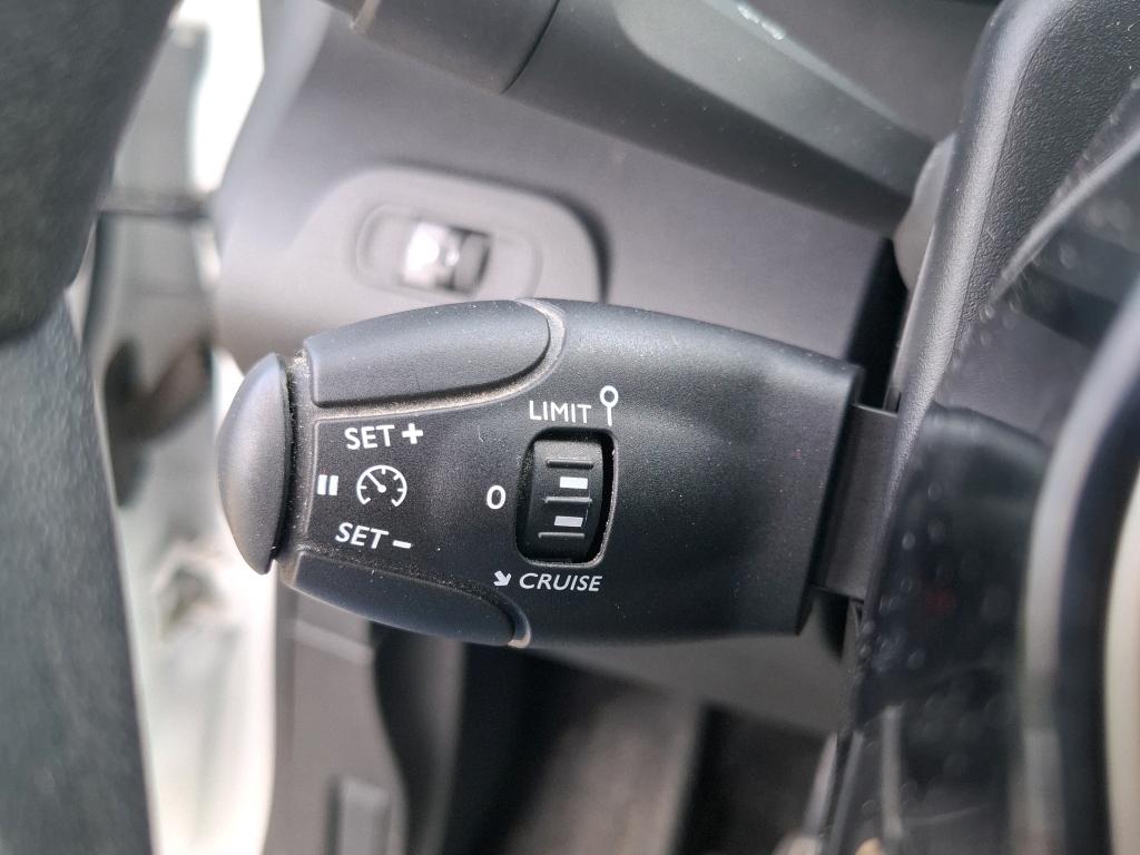 Peugeot PARTNER FOURGON STANDARD 650 KG BLUEHDI 100 S&S BVM5 ASPHALT 2020