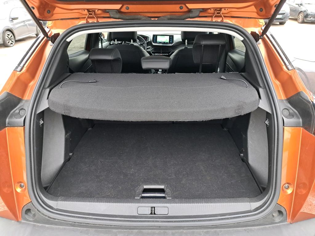 Peugeot 2008 BlueHDi 130 S&S EAT8 Allure Business 2021