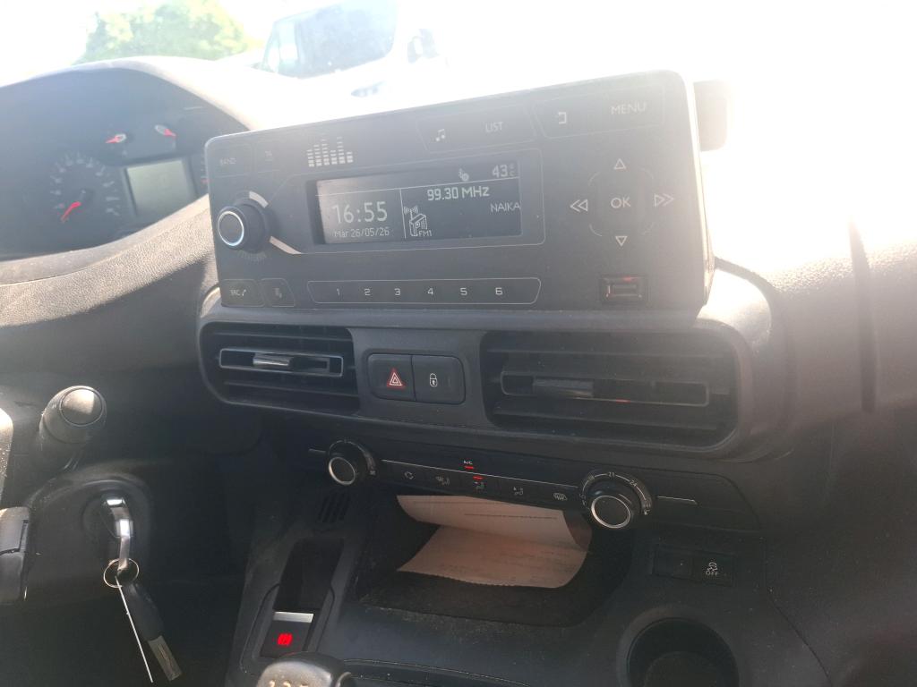 Peugeot PARTNER FOURGON STANDARD 650 KG BLUEHDI 100 BVM5 PREMIUM 2019
