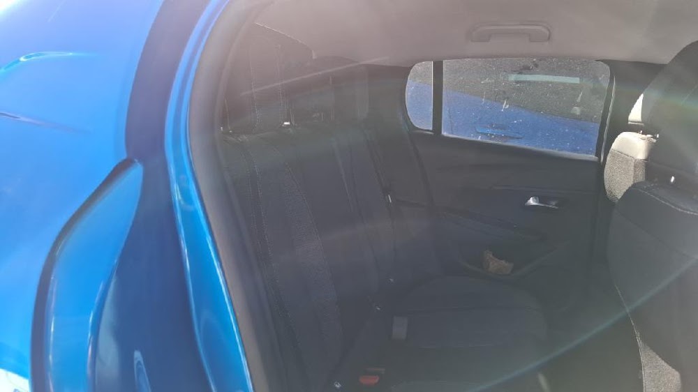 Foto Peugeot 208 11