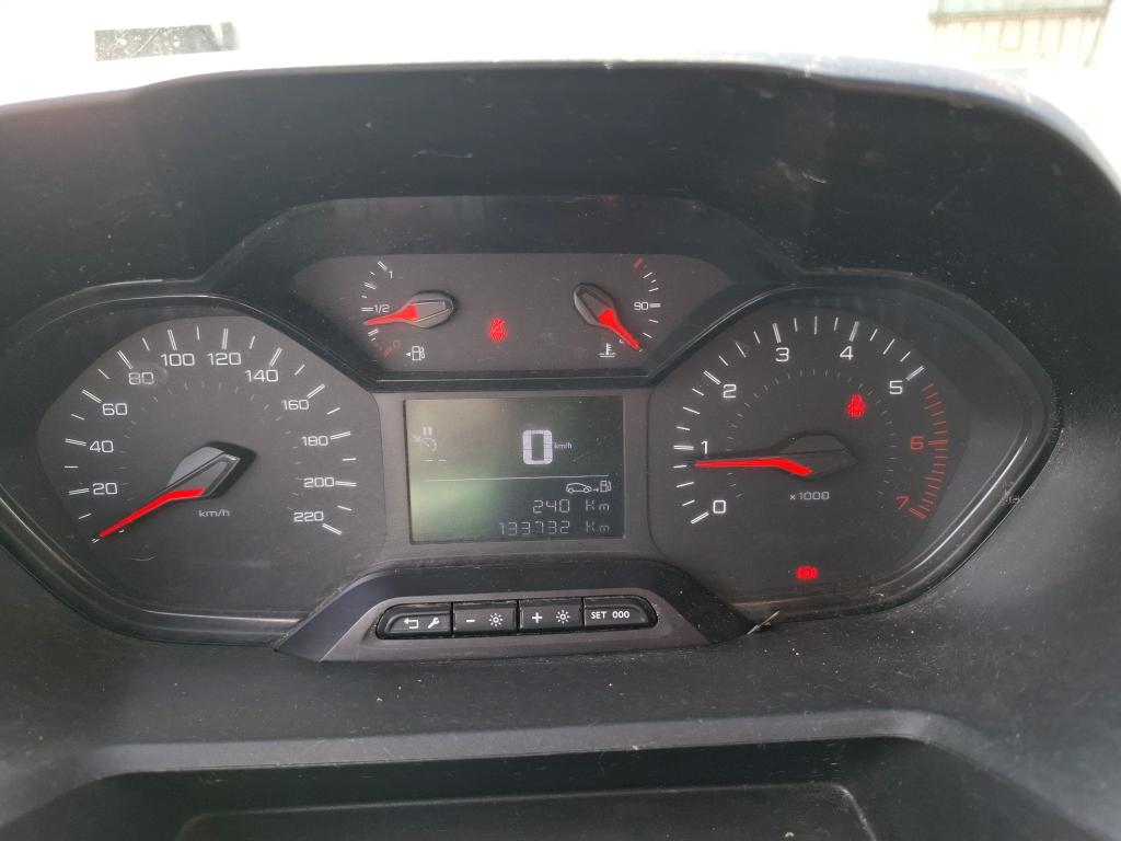 Peugeot PARTNER FOURGON STANDARD 650 KG BLUEHDI 100 S&S BVM5 PREMIUM 2019