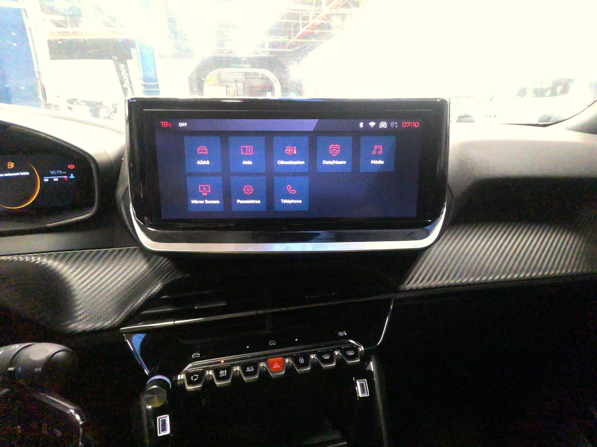 Peugeot 2008 PureTech 130 S&S EAT8 Allure 2024