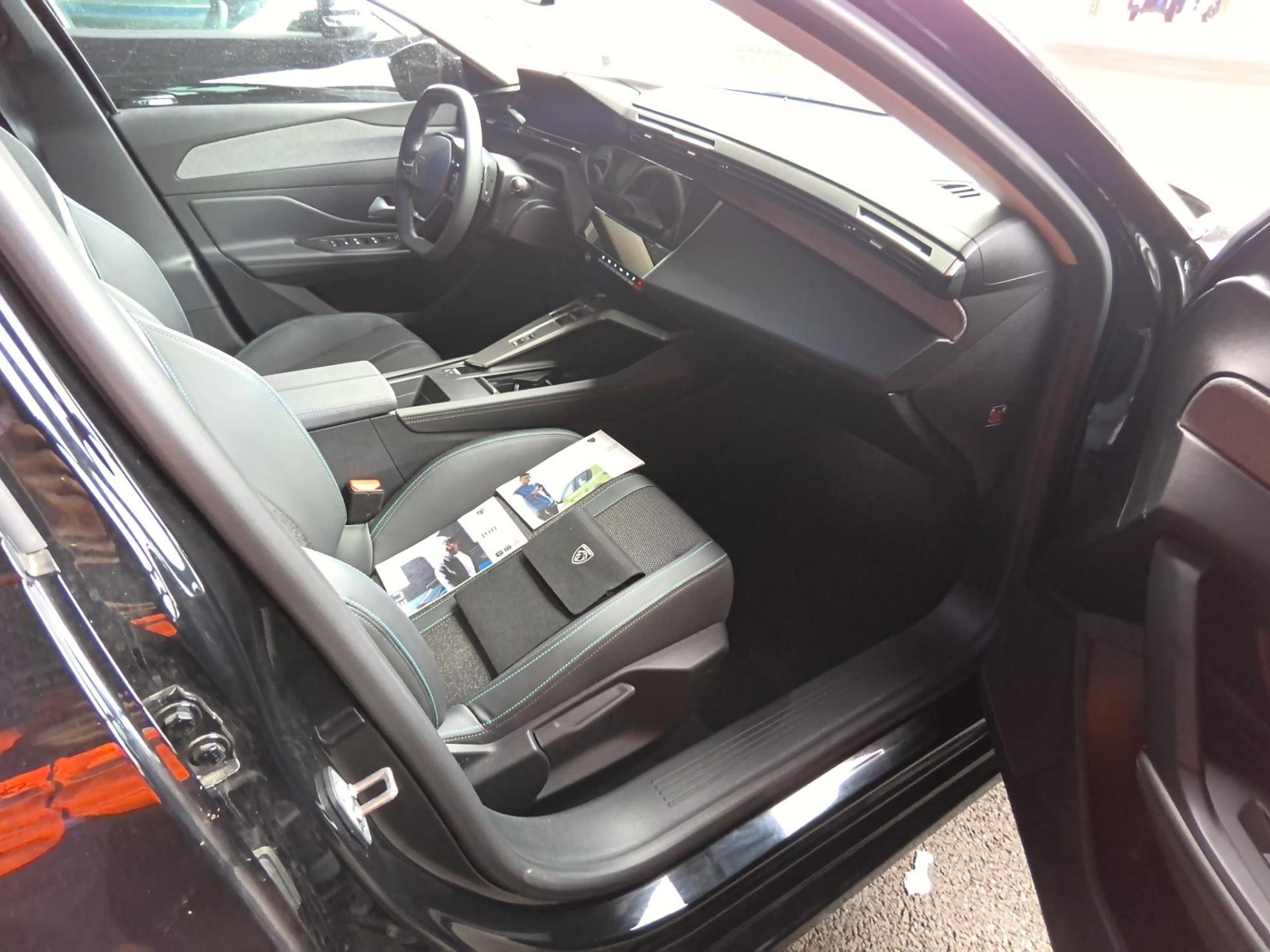 Peugeot 308 SW PureTech 130ch S&S EAT8 Allure 2024