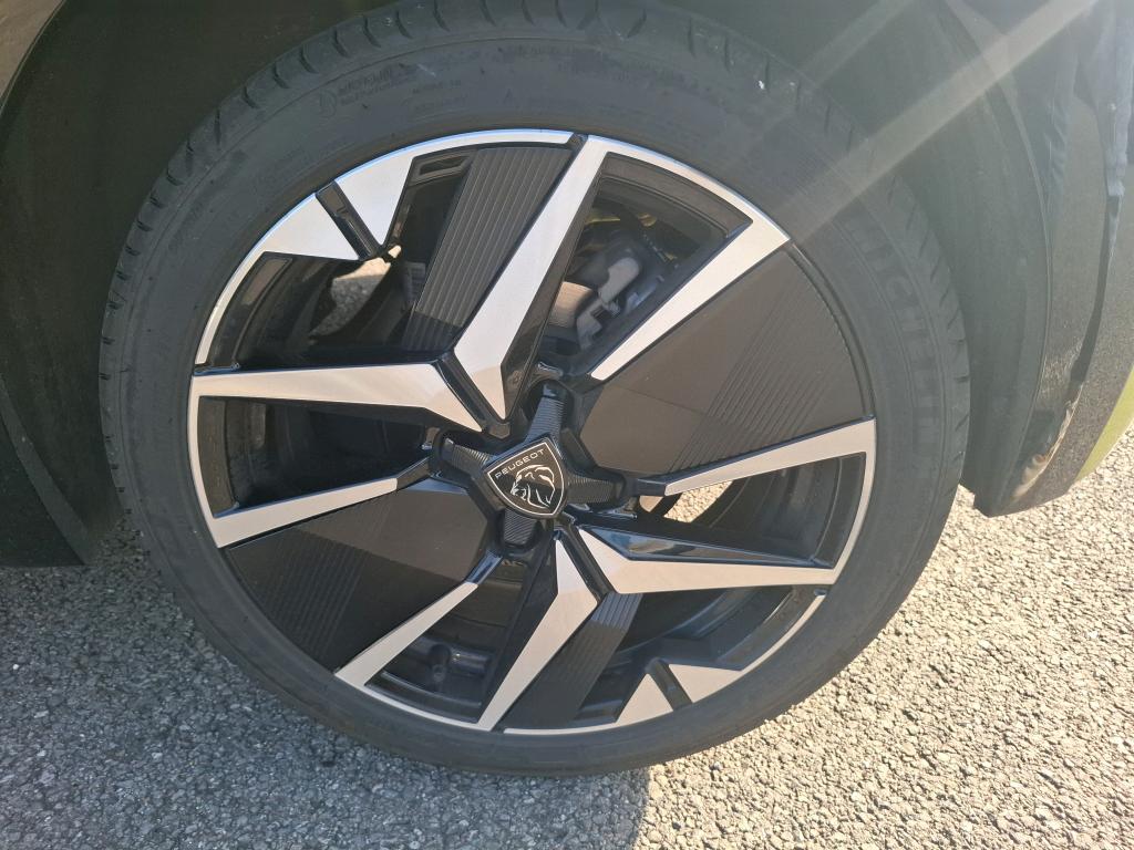 Peugeot 208 Hybrid 100 e-DCS6 GT 2024