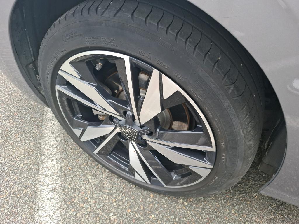Peugeot 308 PHEV 180 e-EAT8 Active Pack 2022