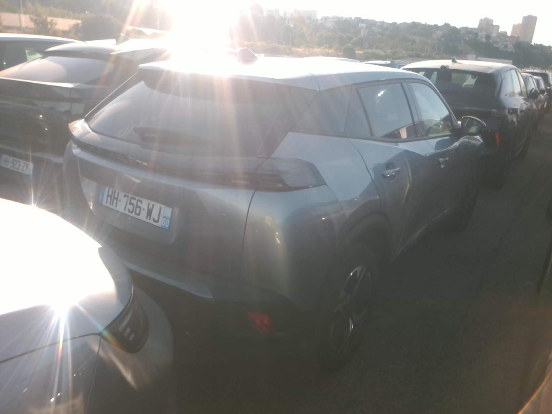 Peugeot 2008 Hybrid 145 ch e-DCS6 Allure 2026