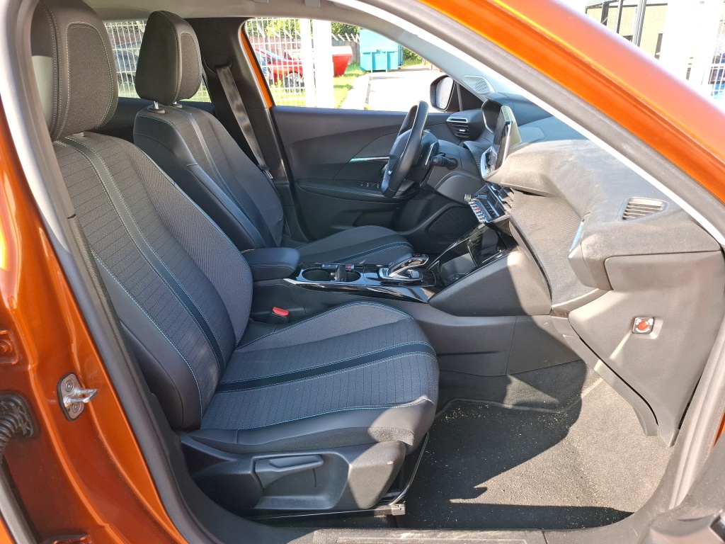 Peugeot 2008 BlueHDi 130 S&S EAT8 Allure 2021