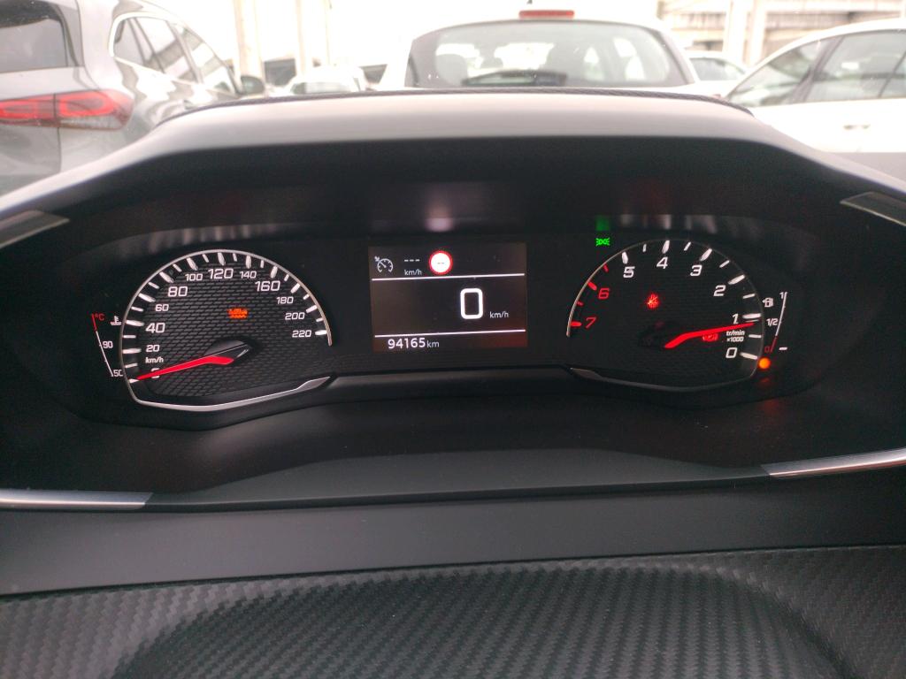 Peugeot 208 BlueHDi 100 S&S BVM6 Style 2021