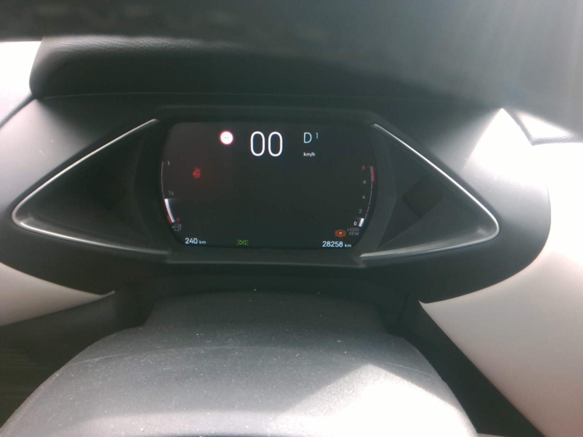 DS DS 3 PureTech 130 EAT8 Esprit de Voyage 2024