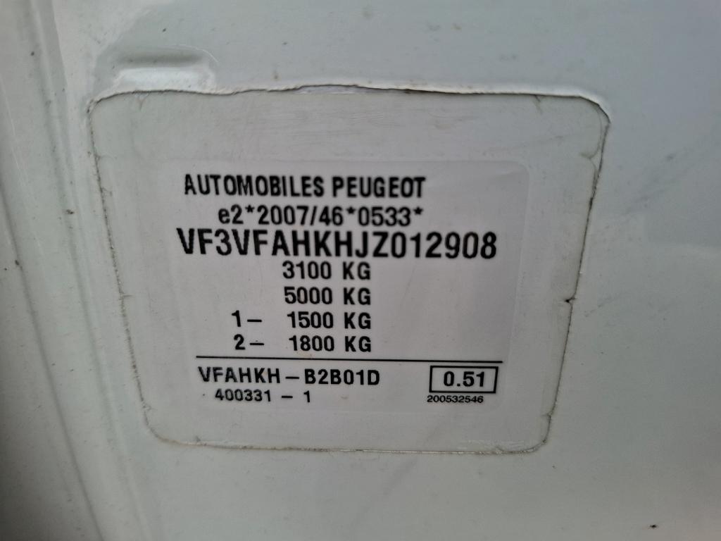 Peugeot EXPERT FGN TOLE STANDARD 2.0  BLUEHDI 120 S&S BVM6 PREMIUM 2018