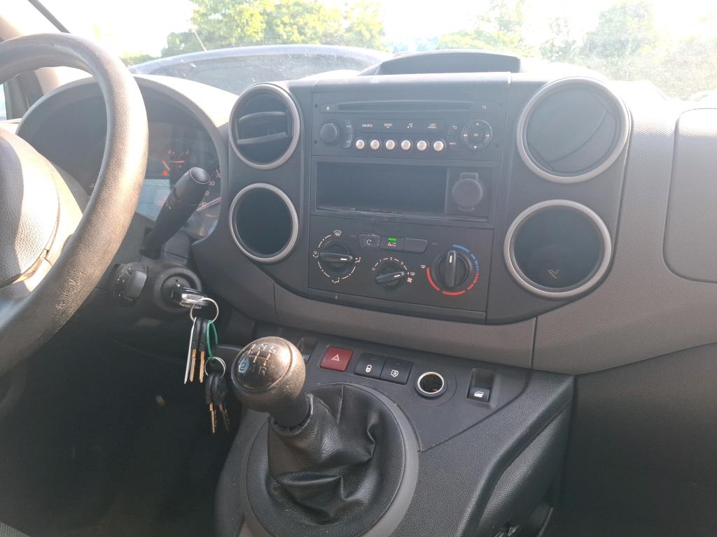 Peugeot PARTNER FOURGON STANDARD 1.6 BLUEHDI 100 BVM5 PREMIUM 2018