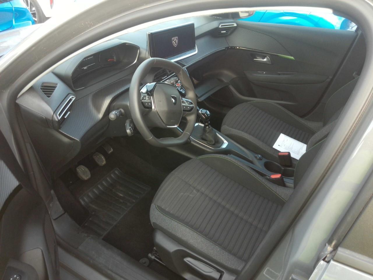 Foto Peugeot 208 4