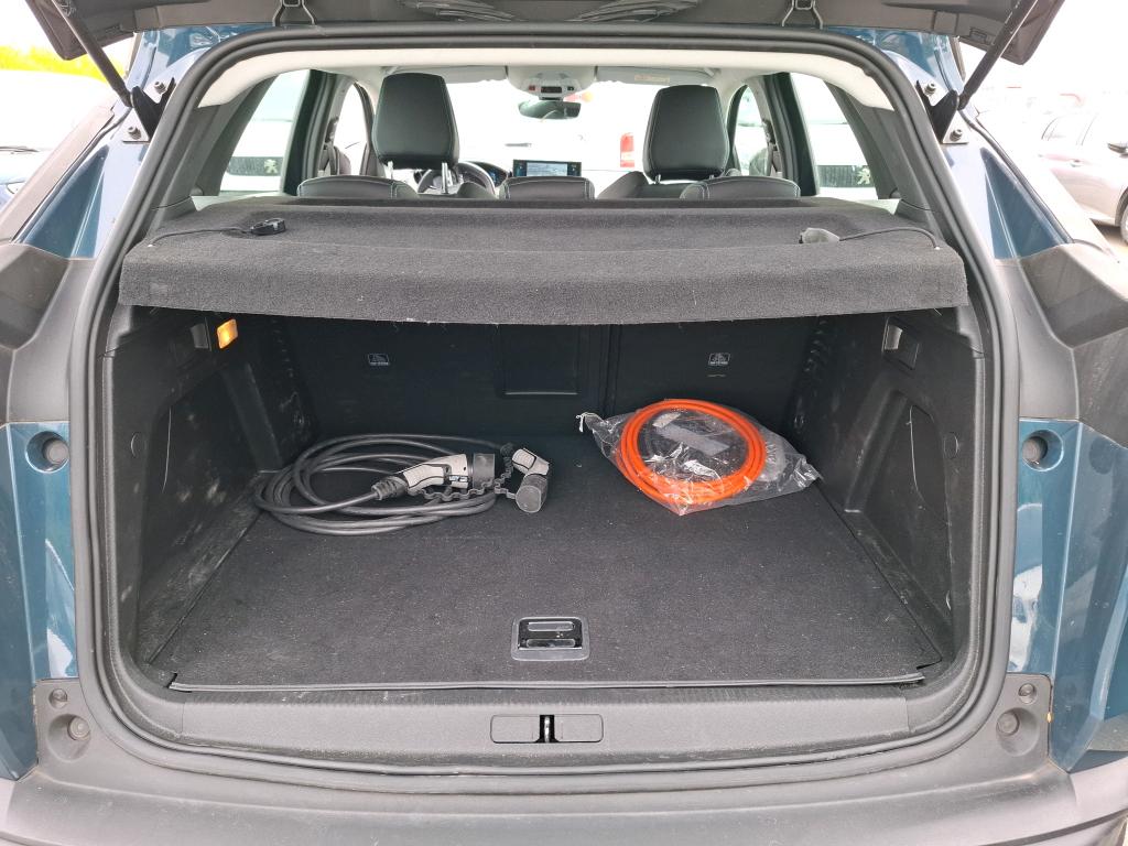 Peugeot 3008 Hybrid 225 e-EAT8 Active Pack 2022