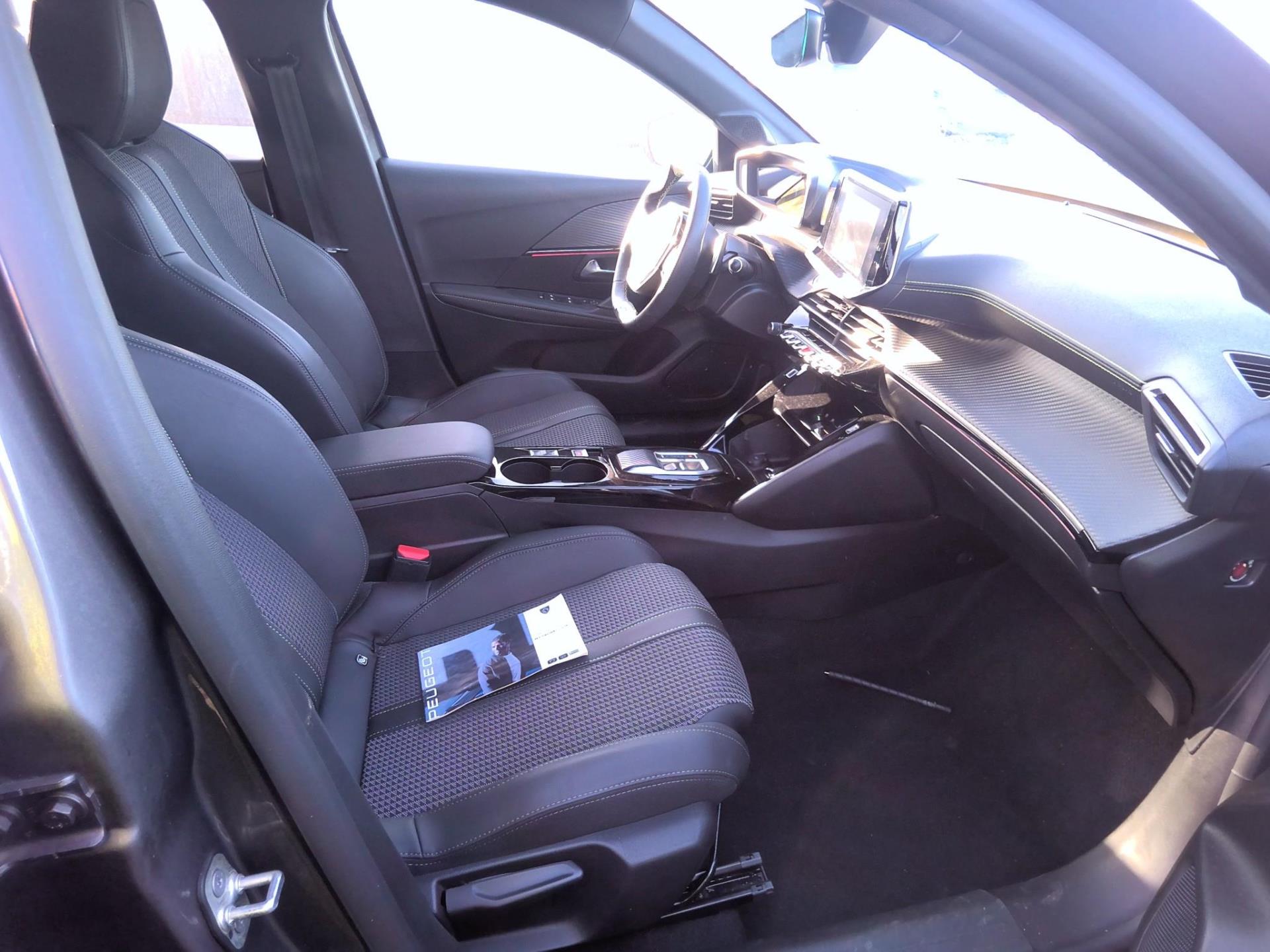 Peugeot 208 PureTech 100 S&S EAT8 GT 2023