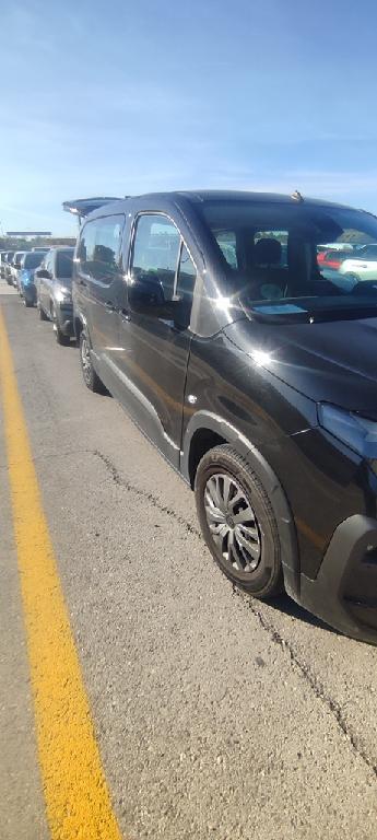 Foto Peugeot Rifter 7