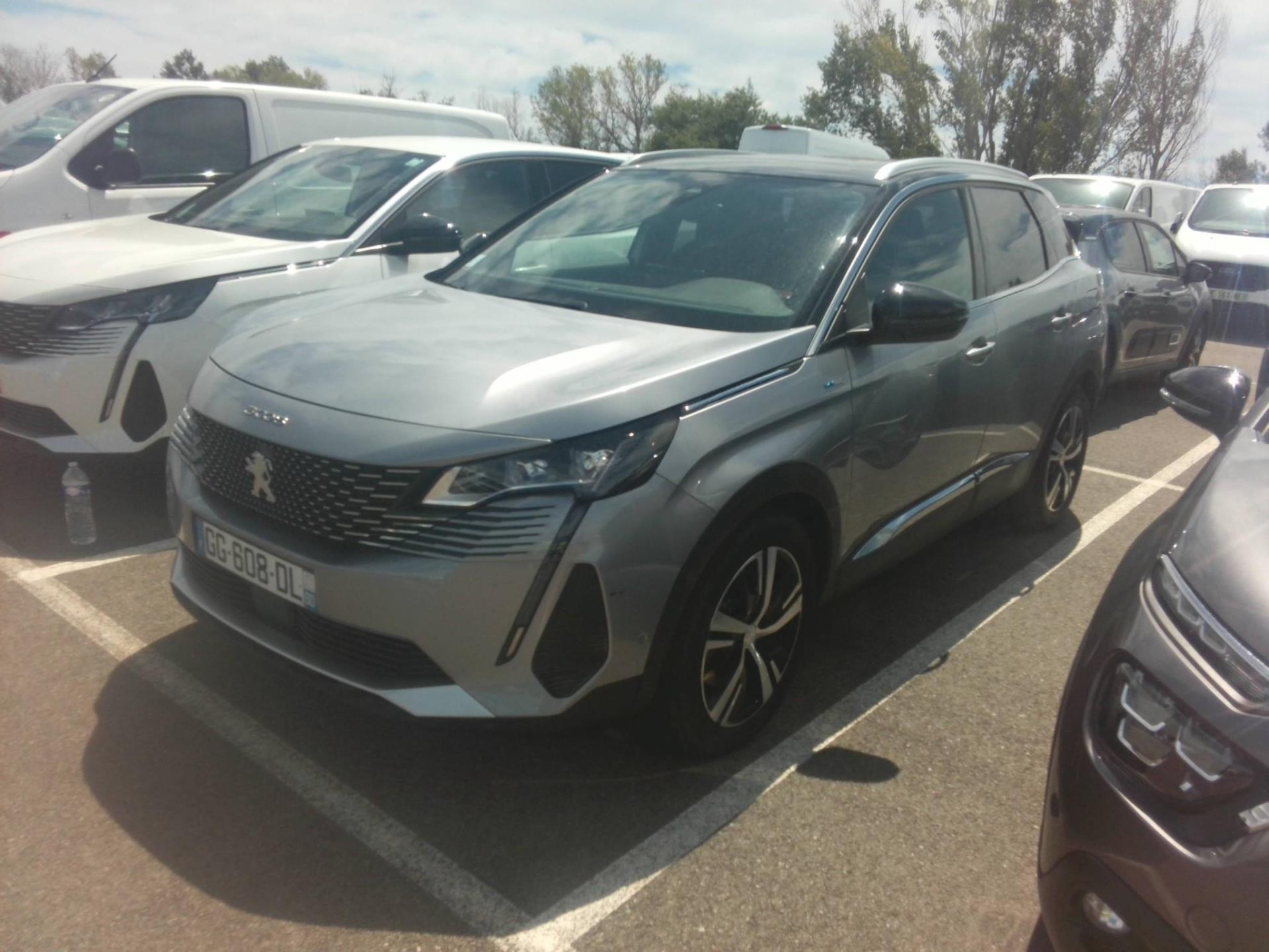 NV 3008 SUV