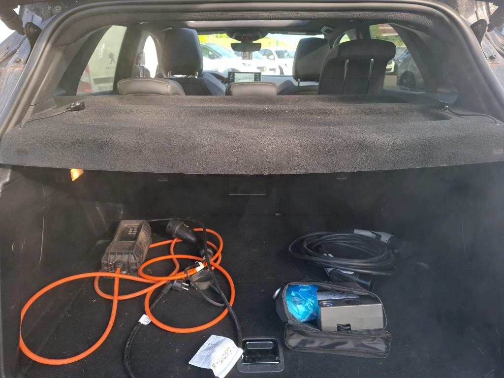 Peugeot 3008 Hybrid4 300 e-EAT8 GT 2022
