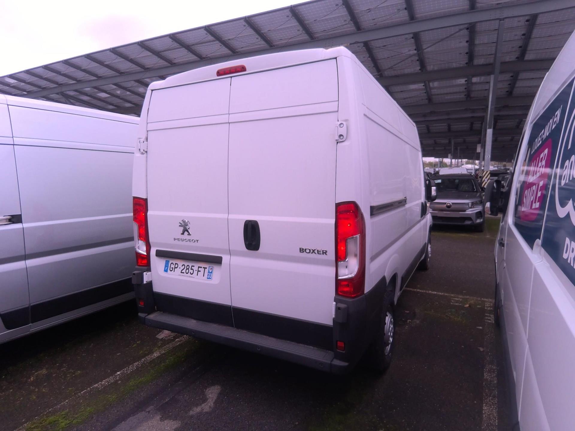 Peugeot BOXER TOLE 3.3 T L2H2 BLUEHDI 140 S&S BVM6 2023