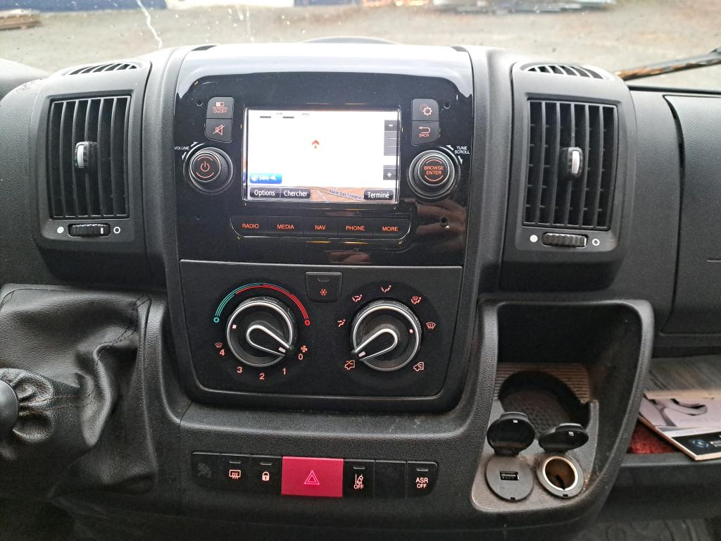 Peugeot BOXER TOLE 335 L2H2 BLUEHDI 120 S&S ASPHALT 2021