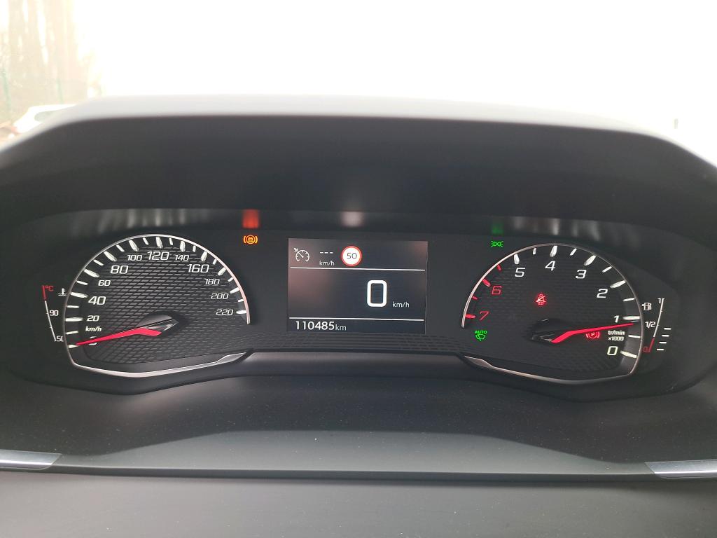 Peugeot 208 BlueHDi 100 S&S BVM6 Allure 2021