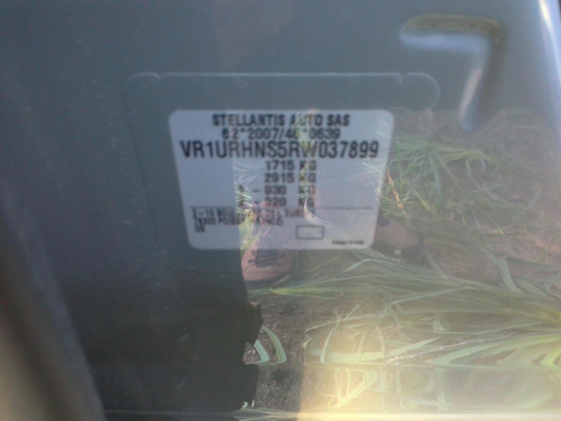 DS DS 3 PureTech 130 EAT8 Esprit de Voyage 2024
